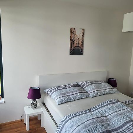 New Apartment In Karlin, Praha 8, Close To Center Esterno foto