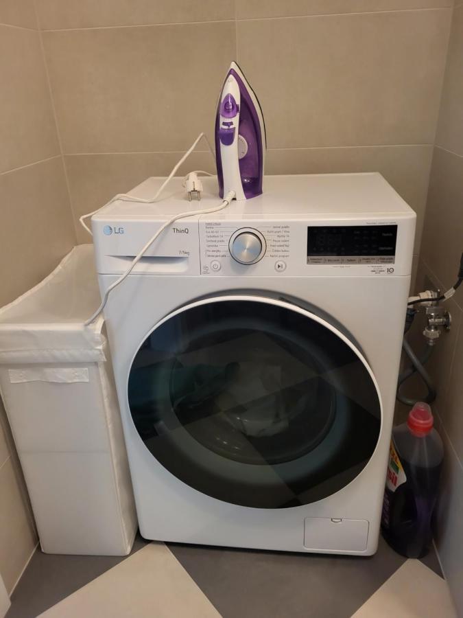 New Apartment In Karlin, Praha 8, Close To Center Esterno foto